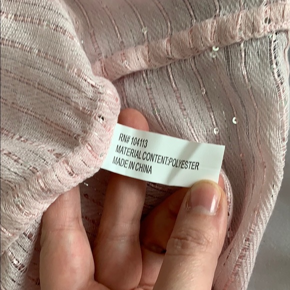 NWOT Soft Pink Infinity Scarf - Picture 3 of 4